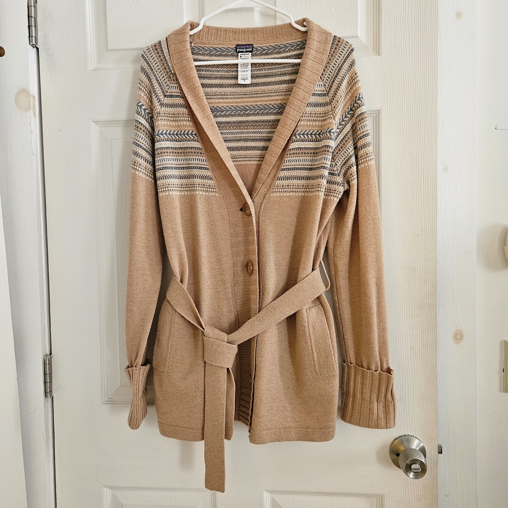 Patagonia Nordic Tan and Gray Women's XL Lambswool Cardigan Sweater